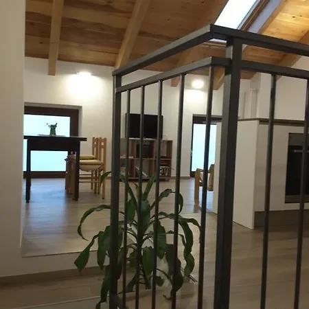 La Mansarda Di Crevari Appartamento *
