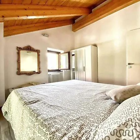 La Mansarda Di Crevari *