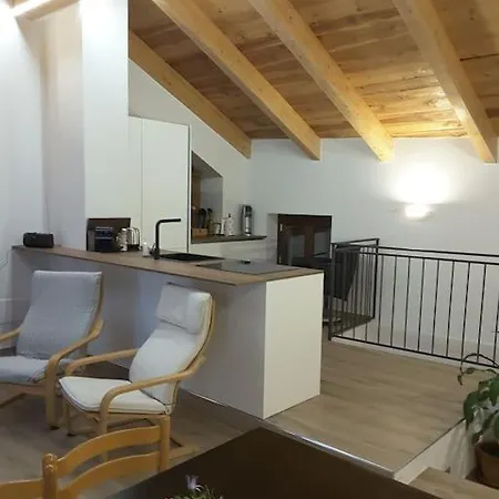 La Mansarda Di Crevari * Cenova
