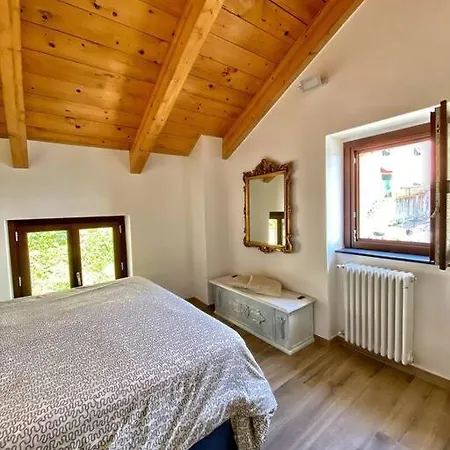 La Mansarda Di Crevari Appartamento *