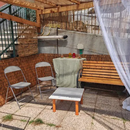 La Mansarda Di Crevari Genua