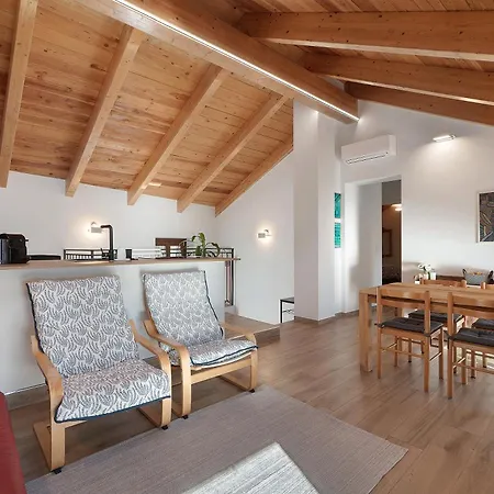 Apartament La Mansarda Di Crevari