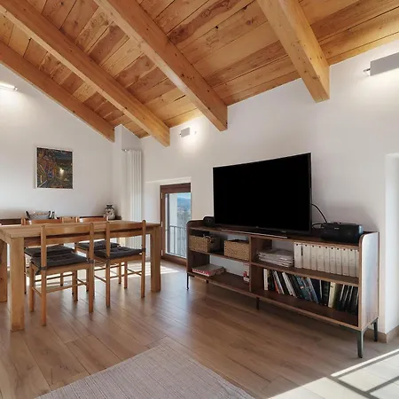 Apartment La Mansarda Di Crevari Genoa